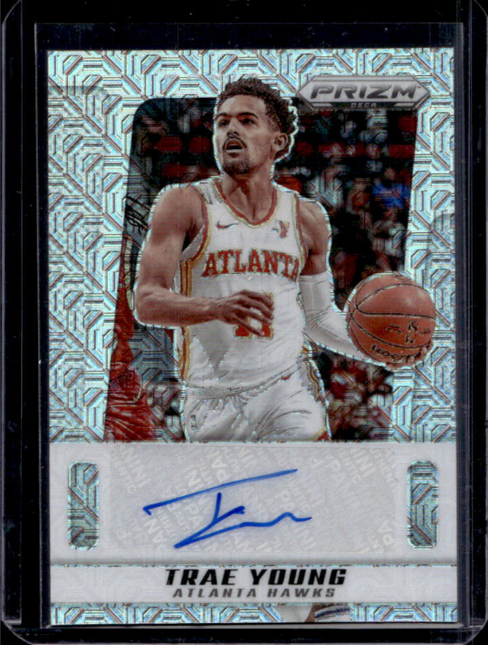 Trae Young 2024 Prizm Deca #PDS-TRA Signatures - Mojo /25 Price Guide ...
