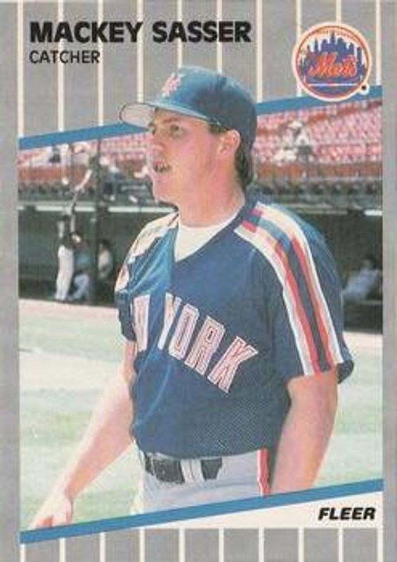 1989 Fleer #48 Base