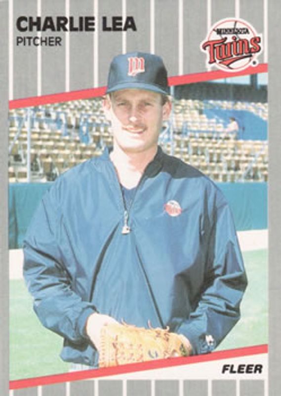 1989 Fleer #119 Base