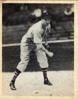 1939 Play Ball #17 Base