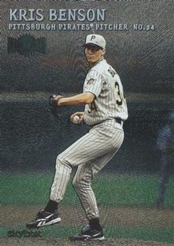 2000 Skybox Metal #163 Base