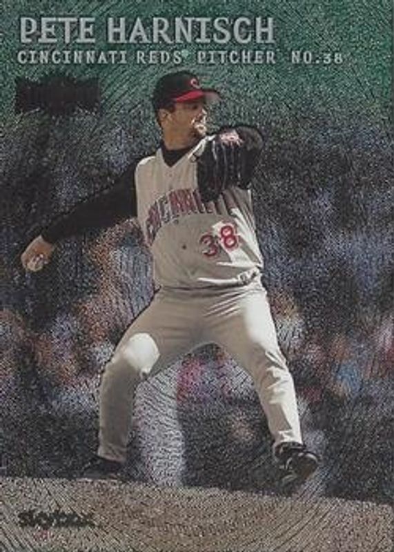 2000 Skybox Metal #67 Emerald