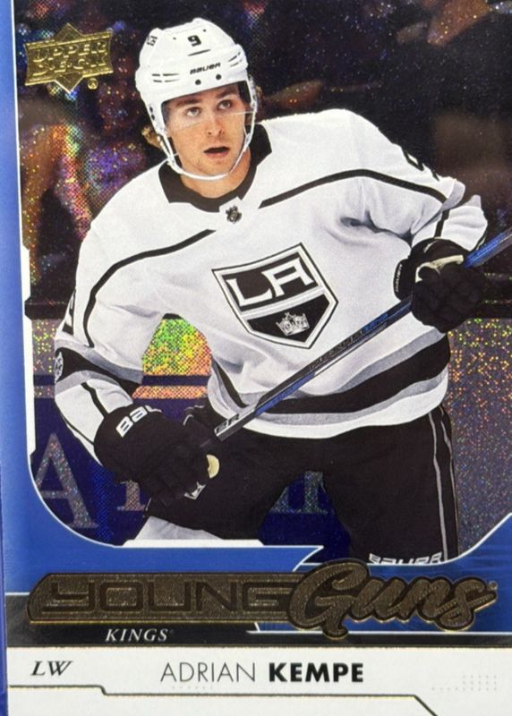 2017 Upper Deck #210 Young Guns - Gold Rainbow Foil