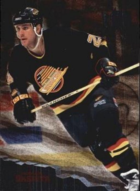 1995 Fleer Metal #154 Base
