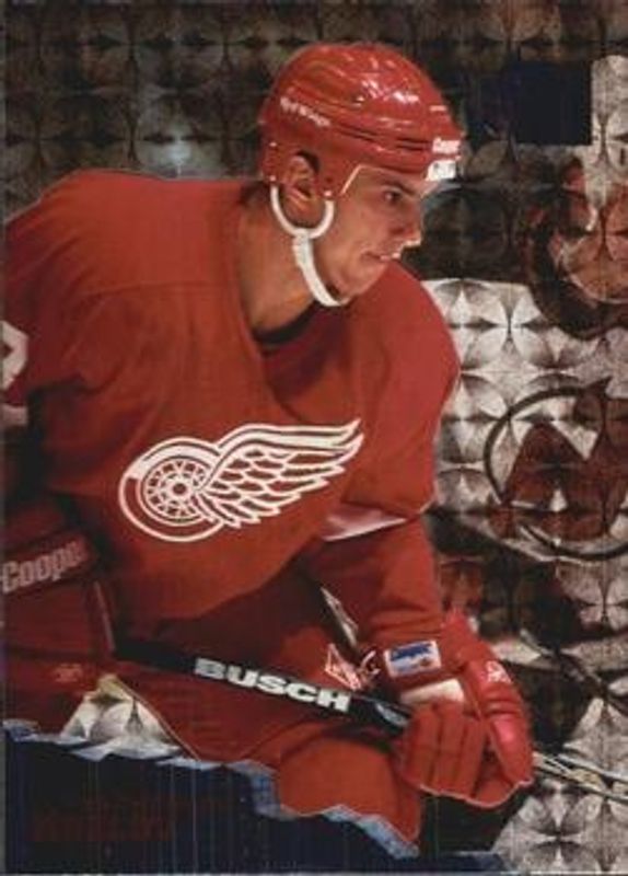 1995 Fleer Metal #47 Base