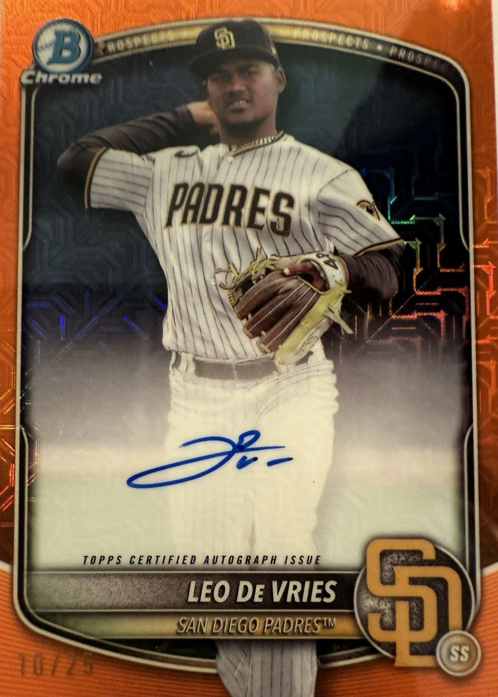 Leo De Vries 2025 Bowman Mega Box #BMA-LD Chrome Prospect Auto
