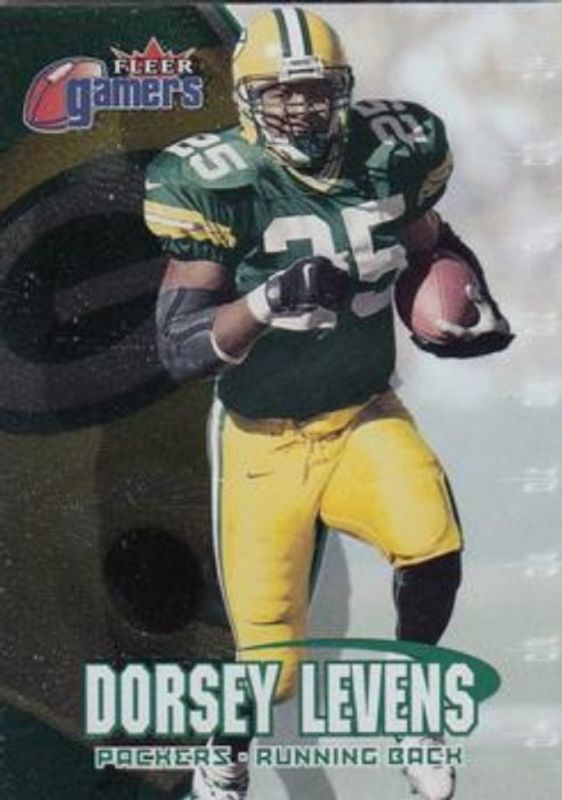 2000 Fleer Gamers #7 Base