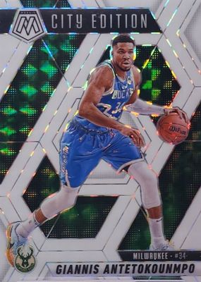 NBAカード MOSAIC　GIANNIS  ケースヒット Giannis Antetokounmpo 2021 Mosaic #4 Stained Glass /(SSP