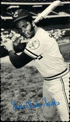 1974 Topps Deckle Edge #33 Base