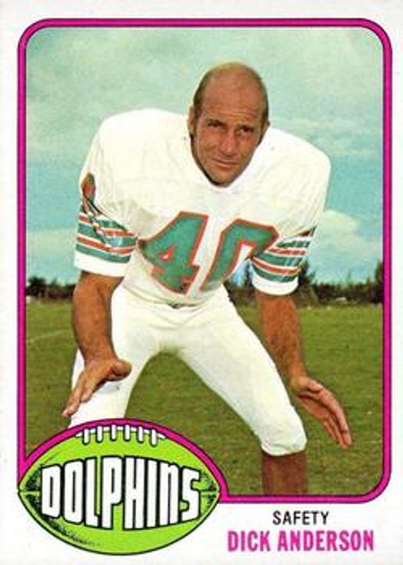 1976 Topps #335 Base