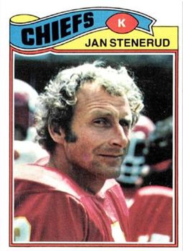 1977 Topps #335 Base