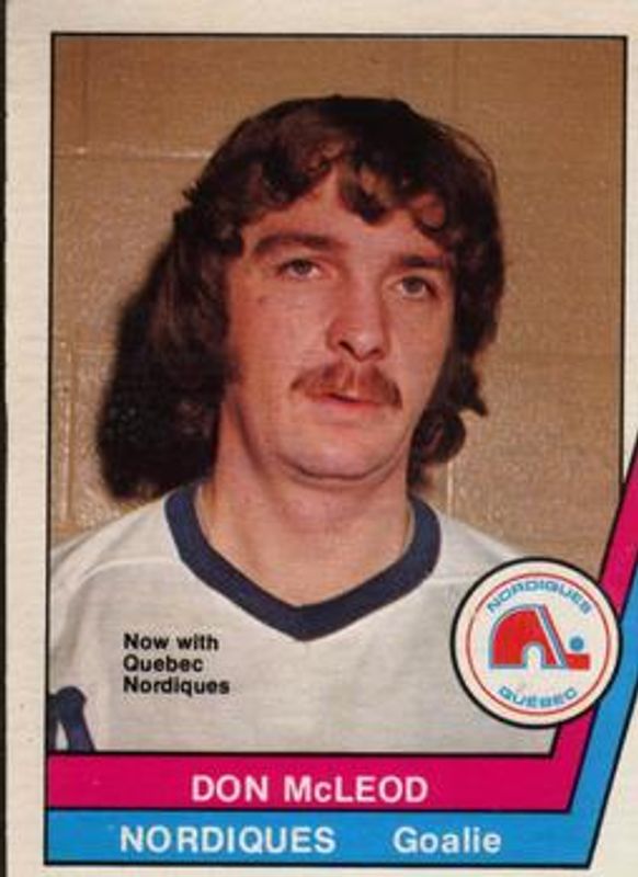 1977 O-Pee-Chee WHA #14 Base