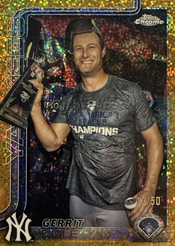 2025 Topps Chrome #110 Image Variation - Gold Speckle Refractor /50