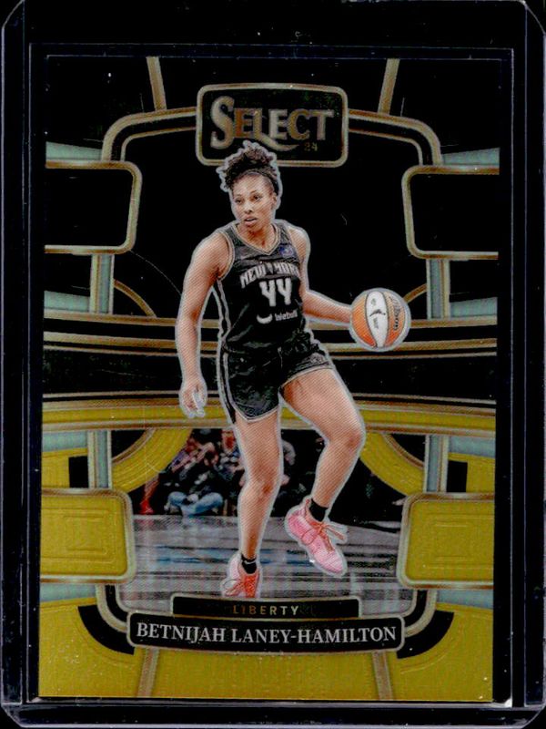 2024 Select WNBA #11 Base Black Gold /5