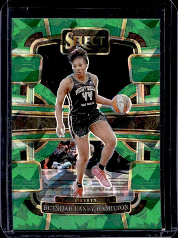 Betnijah Laney 2024 Select WNBA #11 Base Green Ice RAW