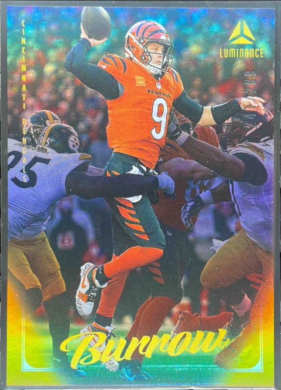 Joe Burrow 2025 Luminance #8 Gold /299 RAW