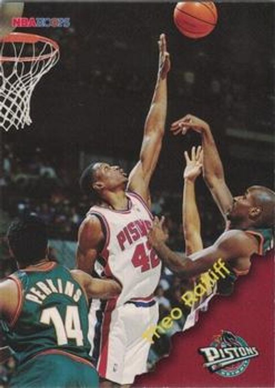 Theo Ratliff 1996 Hoops Schaefer Bread Detroit Pistons #50 Base RAW