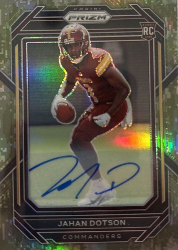 Jahan Dotson 2022 Prizm #312 Rookie Autographs - Camo /25 RAW