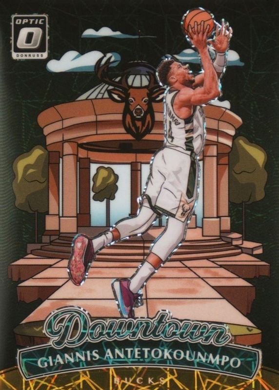 Giannis Antetokounmpo 2024 Optic #8 Downtown - Gold /10 RAW