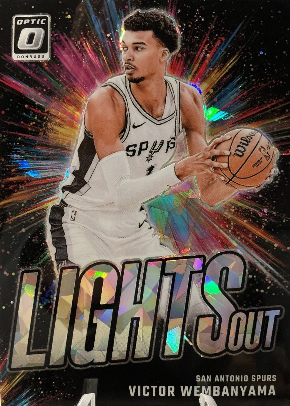 Victor Wembanyama 2024 Optic #3 Lights Out - Cracked Ice /25 Price 