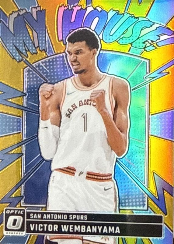 Victor Wembanyama 2024 Optic #19 My House - Gold /10 RAW
