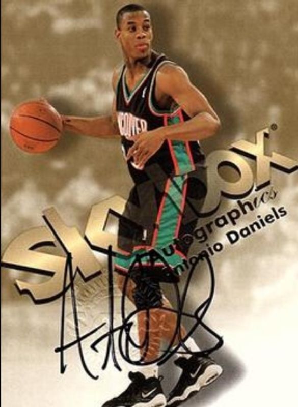 Antonio Daniels 1998 SkyBox Premium Autographics RAW
