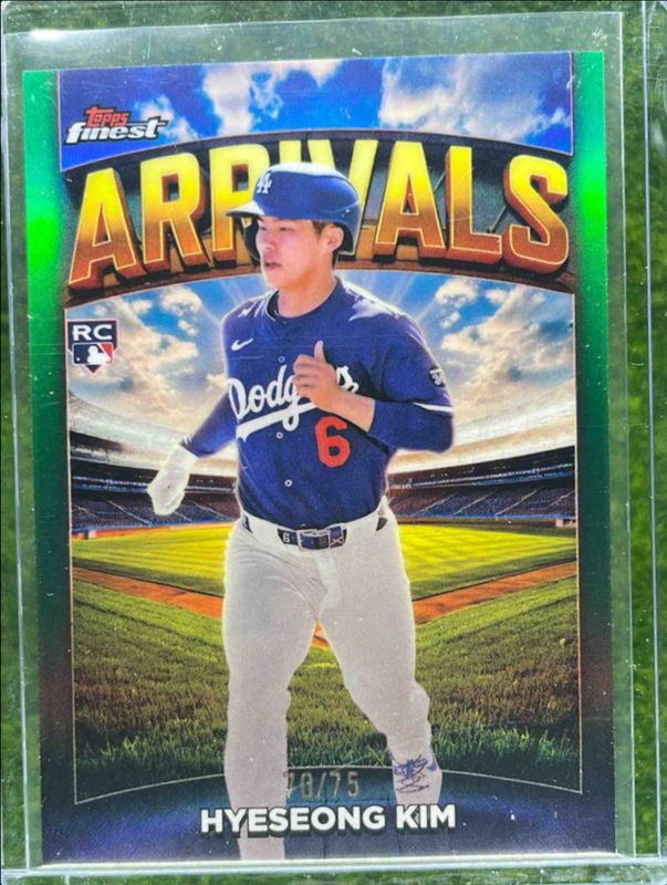 Hyeseong Kim 2025 Topps Finest #A-3 Arrivals - Green Refractor /75 Rookie RAW