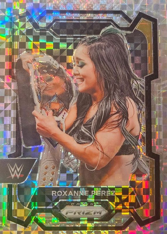 2024 Prizm WWE #101 Lucky Envelopes /8