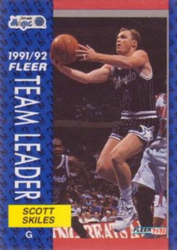 1991 Fleer #390 Base