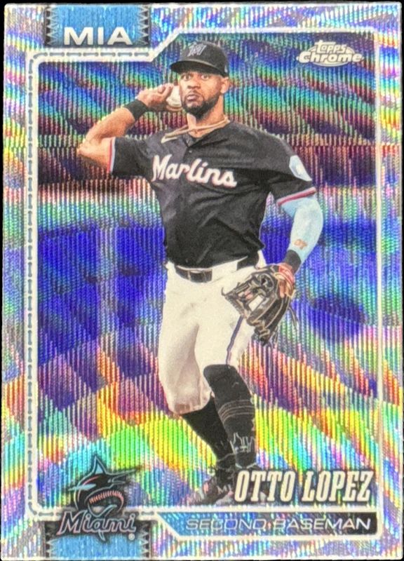 2026 Topps Chrome #116 Wave Refractor