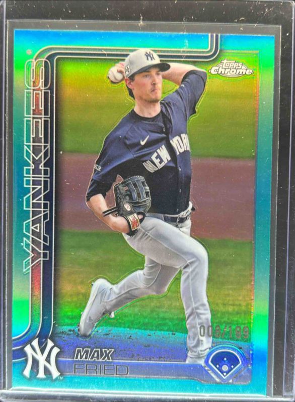 Max Fried 2025 Topps Chrome #39 Aqua Refractor /199 RAW