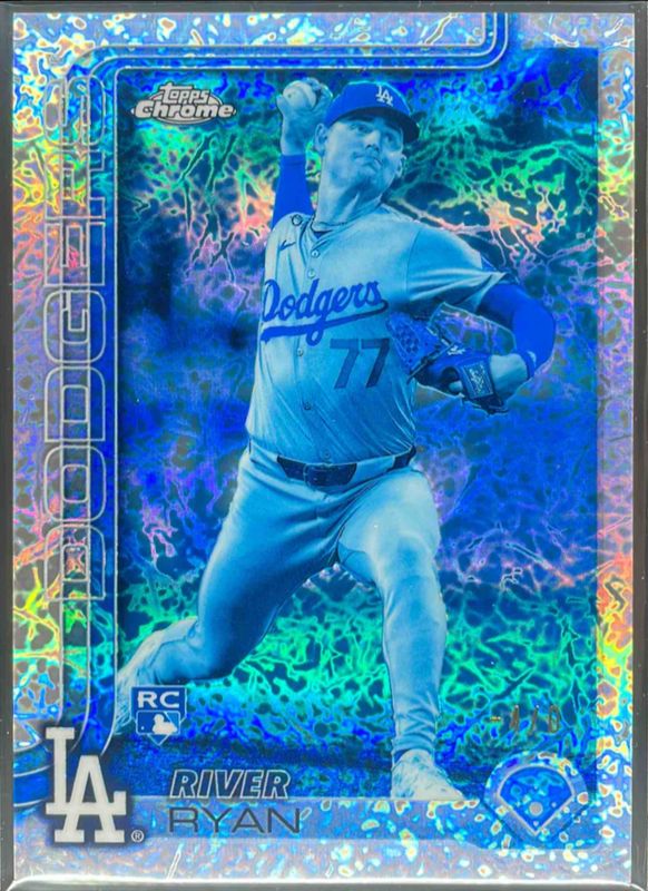River Ryan 2025 Topps Chrome #18 Frozenfractor /-5 Rookie RAW