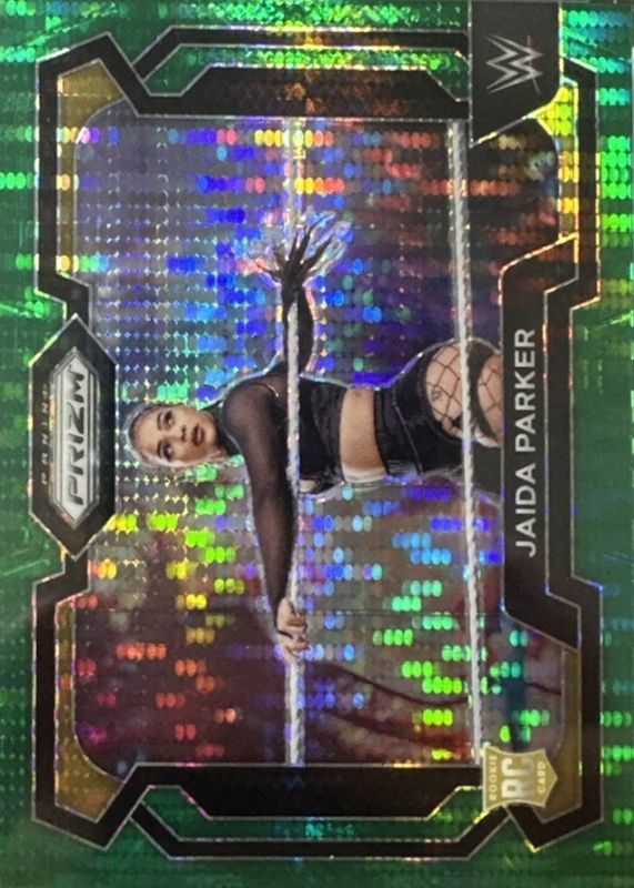 2024 Prizm WWE #2 Green Pulsar /25