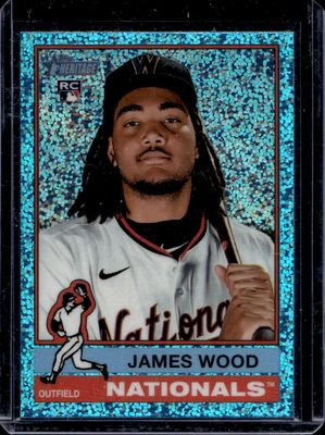 2025 Topps Heritage #231 Chrome - Aqua Sparkle Refractor