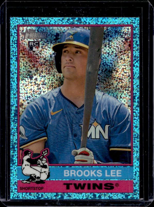 Brooks Lee 2025 Topps Heritage #63 Chrome - Aqua Sparkle Refractor Rookie RAW