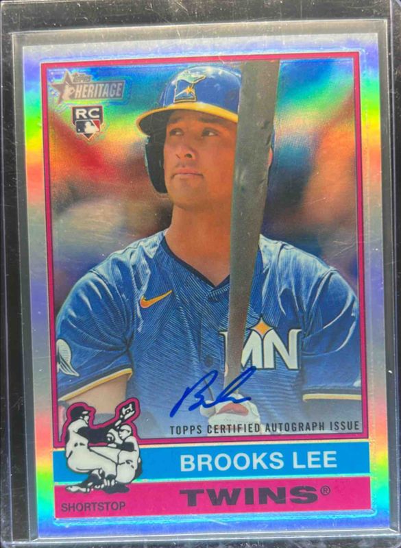Brooks Lee 2025 Topps Heritage #BCA-BL Chrome Autograph Rookie RAW