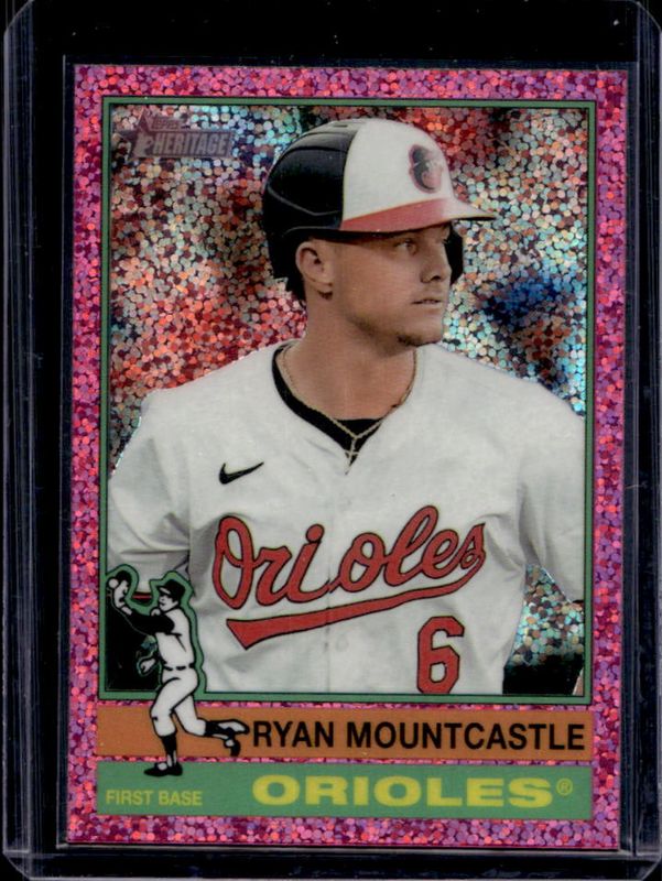 2025 Topps Heritage #27 Chrome - Pink Sparkle Refractor