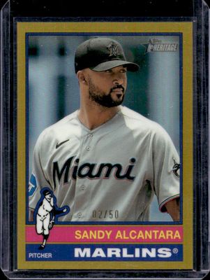 2025 Topps Heritage #161 Chrome - Gold Refractor /50