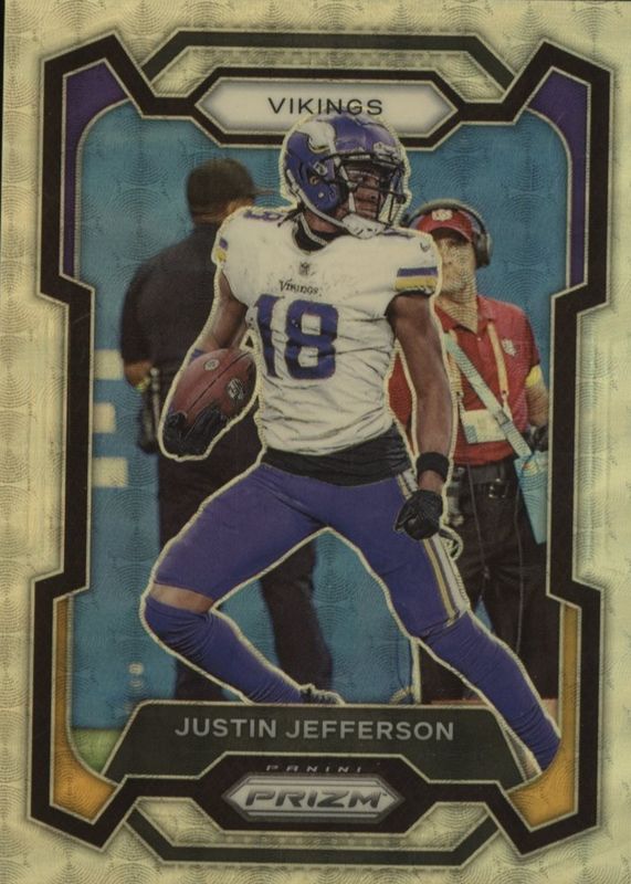 Justin Jefferson 2023 Prizm #195 Gold Vinyl /5 RAW