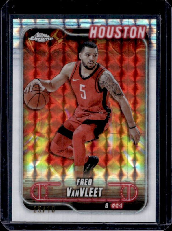Fred VanVleet 2024 Topps Chrome #137 White Geometric Refractor /10 RAW