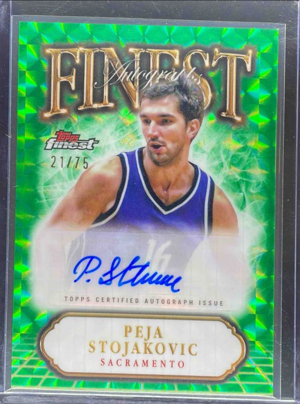 Peja Stojakovic 2024 Topps Finest #FA-PS Finest Autographs - Green Geometric Refractor /75 RAW