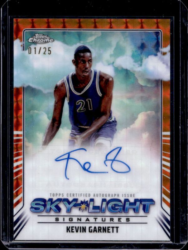 Kevin Garnett 2024 Topps Chrome #SLS-KG Sky Light Signatures - Orange Geometric Refractor /25 RAW