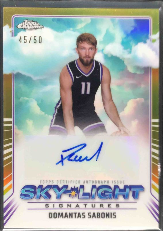 Domantas Sabonis 2024 Topps Chrome #SLS-DS Sky Light Signatures - Gold Refractor /50 RAW