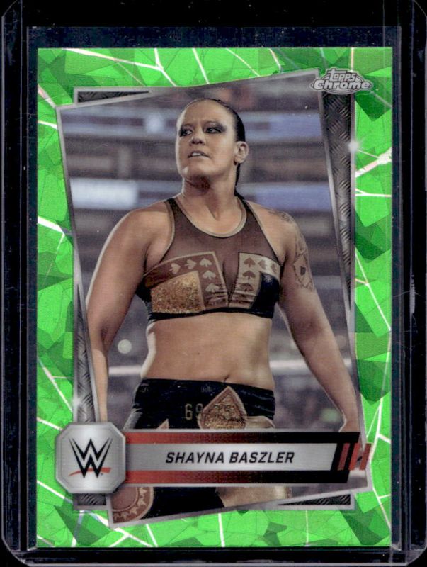 2025 Topps Chrome WWE Sapphire Edition #89 Base Chrome - Green Refractor /75