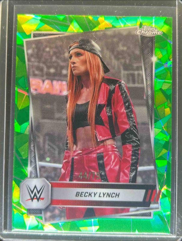 2025 Topps Chrome WWE Sapphire Edition #133 Base Chrome - Green Refractor /75