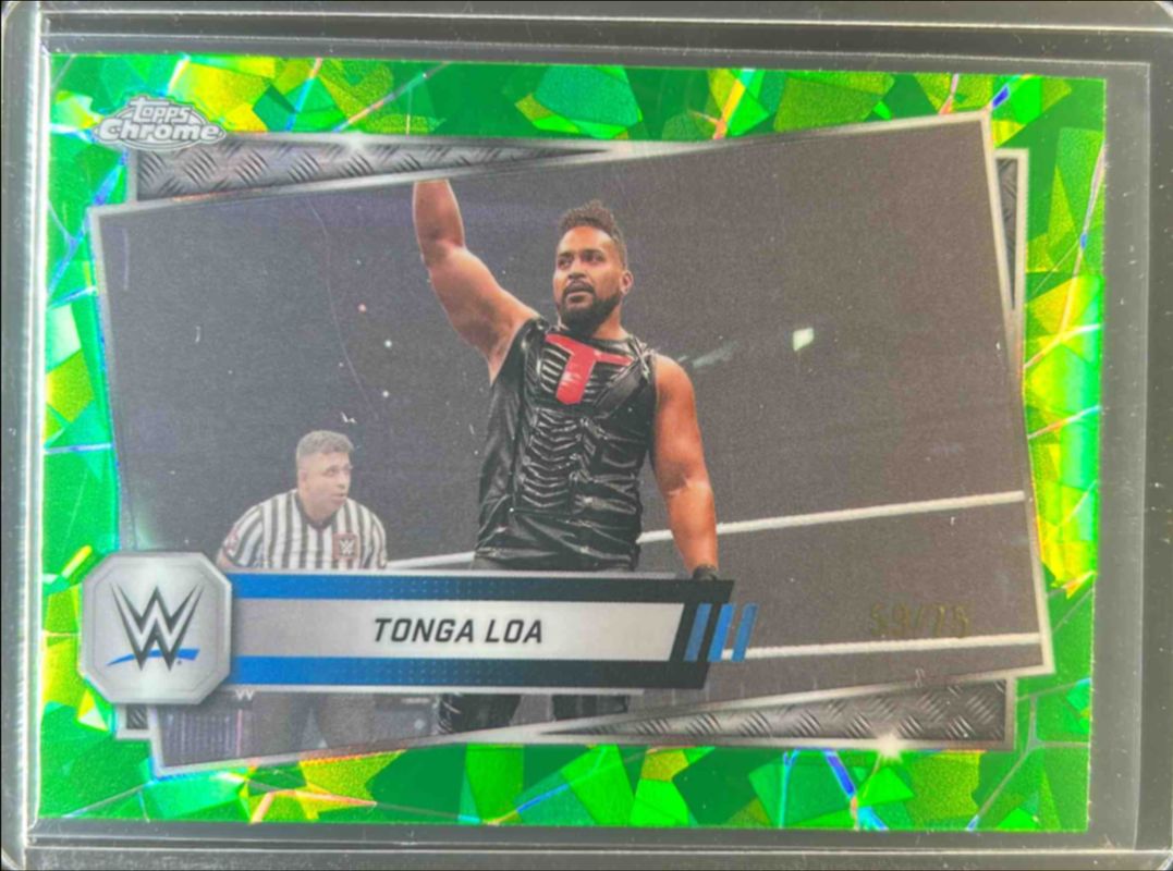 2025 Topps Chrome WWE Sapphire Edition #162 Base Chrome - Green Refractor /75
