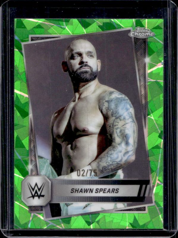 2025 Topps Chrome WWE Sapphire Edition #30 Base Chrome - Green Refractor /75