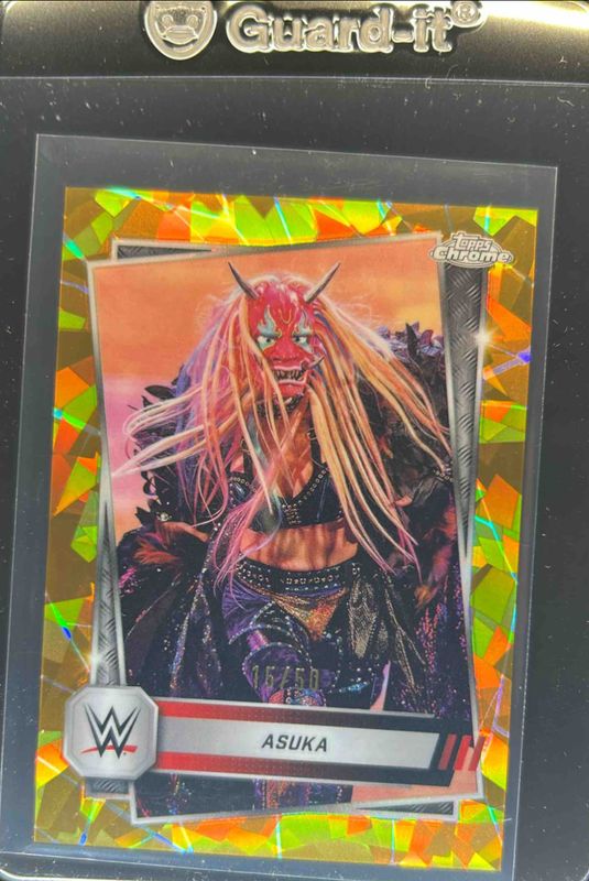 Asuka 2025 Topps Chrome WWE Sapphire Edition #111 Base Chrome - Gold Refractor /50 RAW