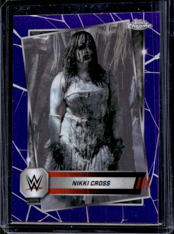 2025 Topps Chrome WWE #75 Purple Refractor