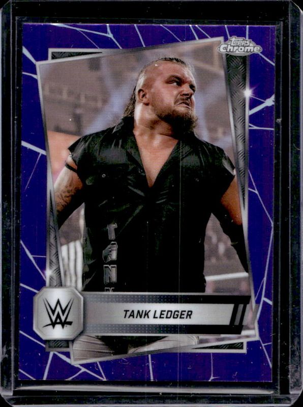 2025 Topps Chrome WWE #28 Purple Refractor